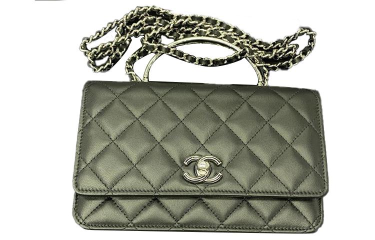 Chanel Chanel WOC Lambskin Mouth Cover Bag Crossbody Bag Women's Green