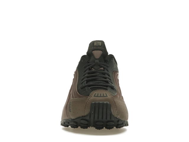 Nike Nike Shox R4 Anti Slip Wear Resistant Low Top Running Shoes Women's Brown Black - view 2