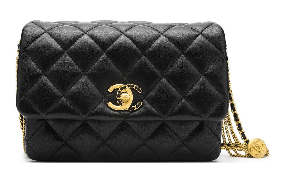 Chanel Chanel 22A Early Autumn Sheepskin Chain Bag Shoulder Bag Crossbody Bag Mini Women's Black