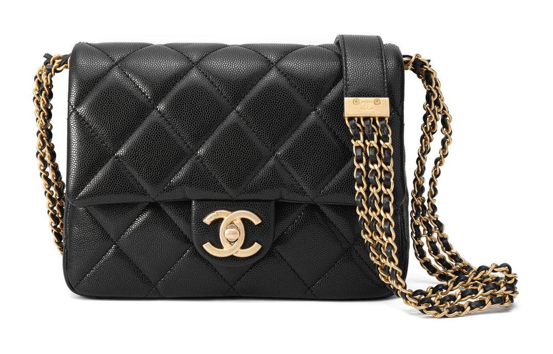 Chanel Chanel Litchi Cow Leather Lipstick Bag Envelope Bag Shoulder Bag Crossbody Bag Small Size Women's Black