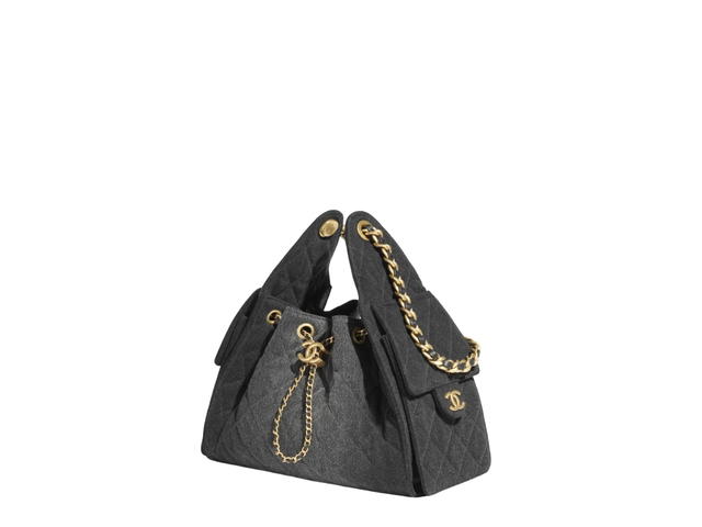 Chanel Chanel 25 Small Handbag Washed Denim And Gold Metal Black - view 2