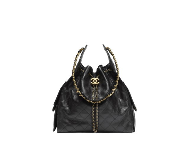 Chanel Chanel 25 Medium Handbag In Grained Calfskin With Gold Hardware - view 1