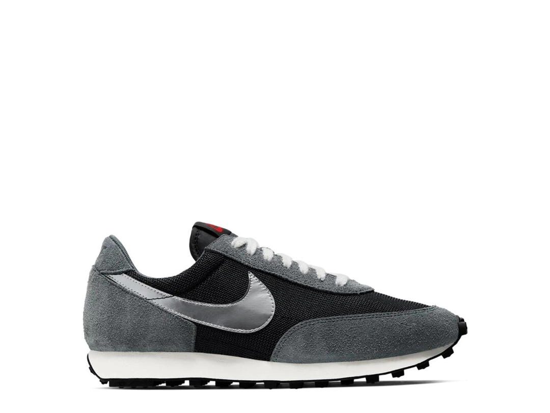 Nike Nike Daybreak Metallic Silver