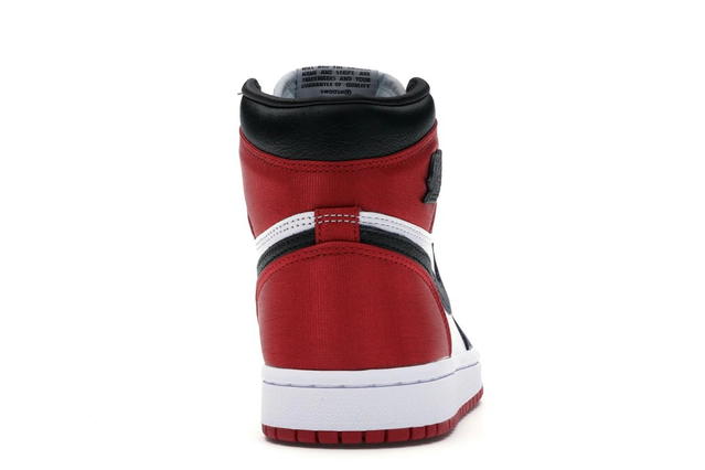 Jordan Jordan 1 Retro High Satin Black Toe (Women's) - view 4