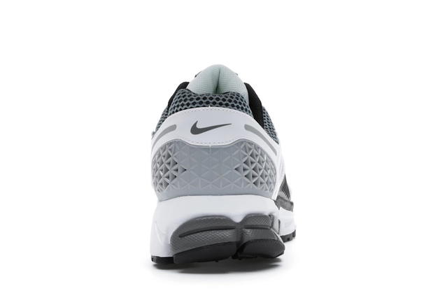 Nike Nike Zoom Vomero 5 Dark Grey Black White - view 4