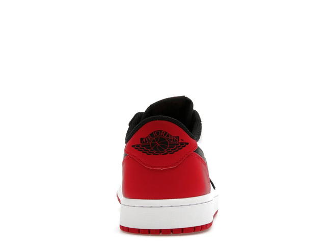 Jordan Jordan 1 Retro Low OG Black Toe (2023) - view 4