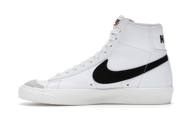 Nike Nike Blazer Mid 77 White Black (Women's) - view 3