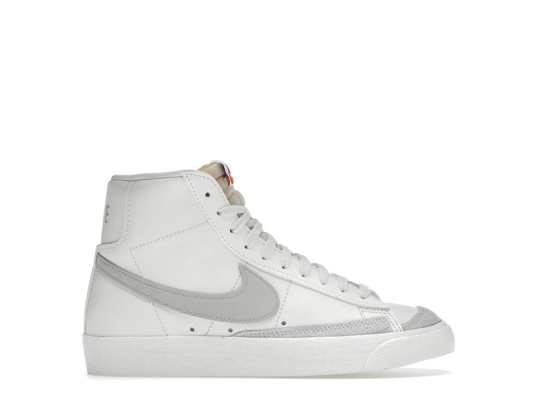 Nike Nike Blazer Mid 77 Vintage Sail Light Bone (Women's)
