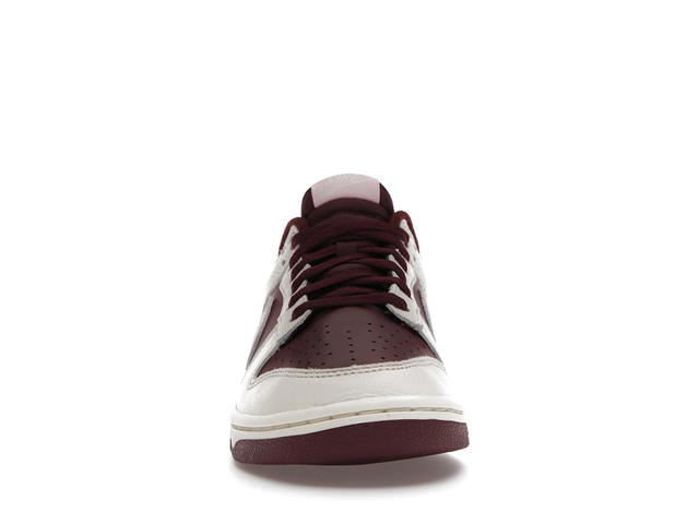 Nike Nike Dunk Low Retro PRM Valentine's Day (2023) - view 2