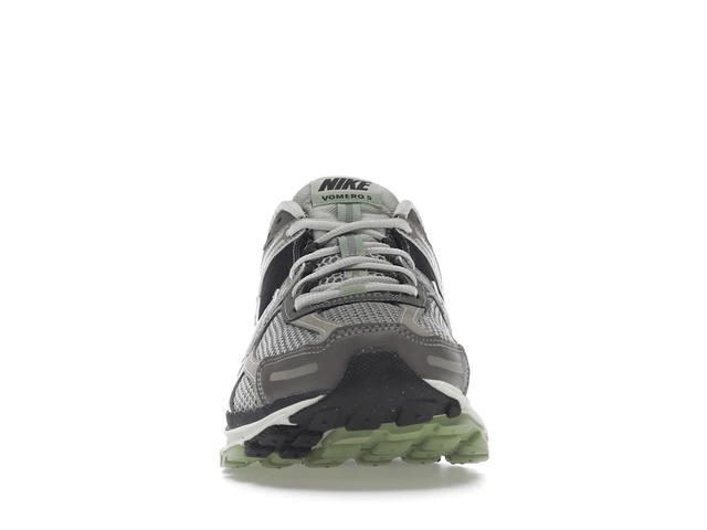 Nike Nike Zoom Vomero 5 Cobblestone Flat Pewter (Women's) - view 2