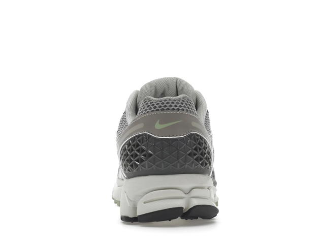 Nike Nike Zoom Vomero 5 Cobblestone Flat Pewter (Women's) - view 4