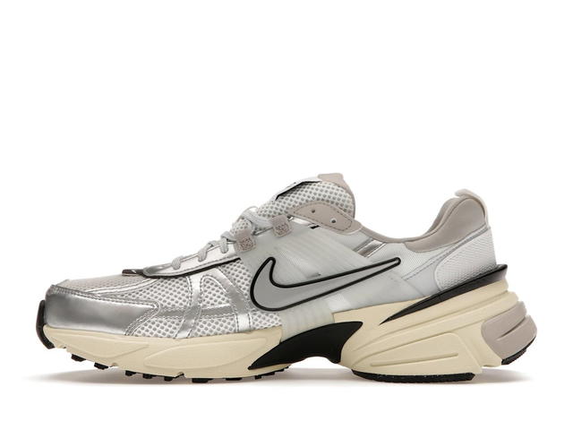 Nike Nike V2K Run Summit White Metallic Silver (Women's) - view 3