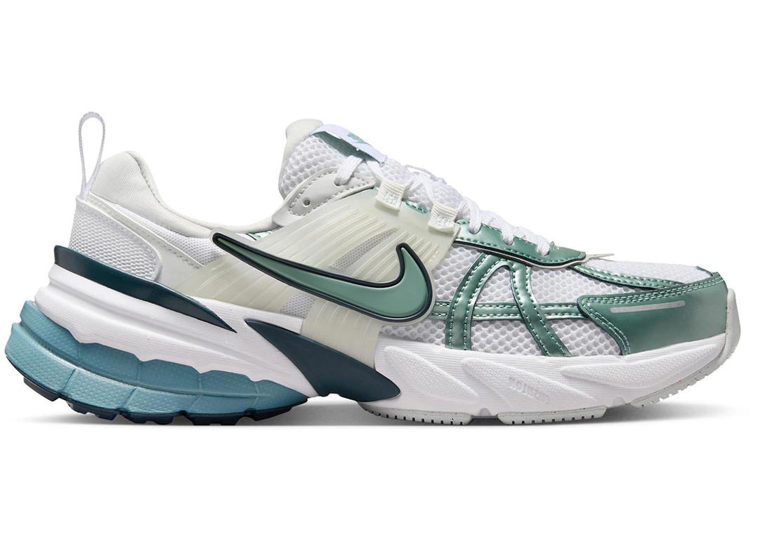 Nike Nike V2K Run White Smokey Blue Armory Navy Cannon (Women's)