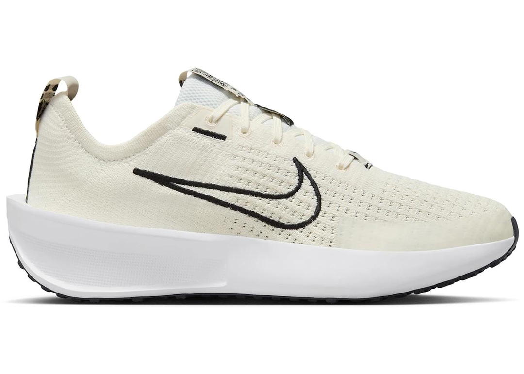 Nike Nike Interact Run Sail Black White (Women's)