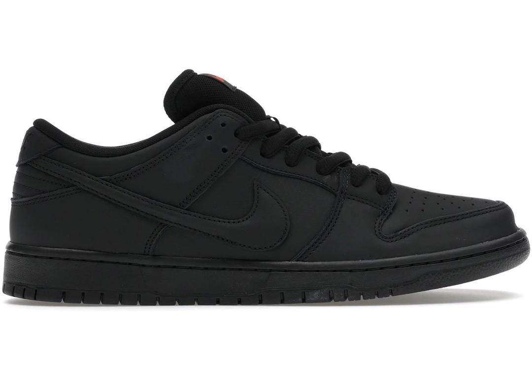 Nike Nike SB Dunk Low Pro Triple Black