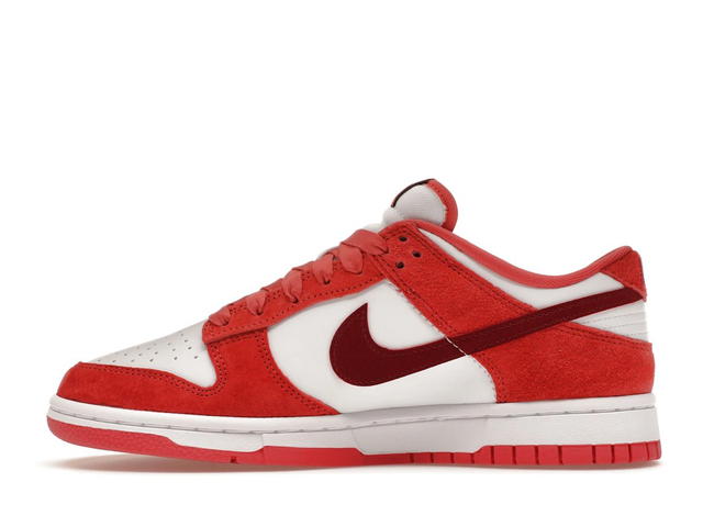 Nike Nike Dunk Low Valentine's Day (2024) (Women's) - view 3