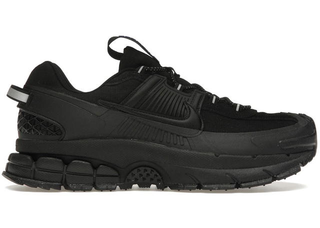 Nike Nike Zoom Vomero Roam Triple Black - view 1
