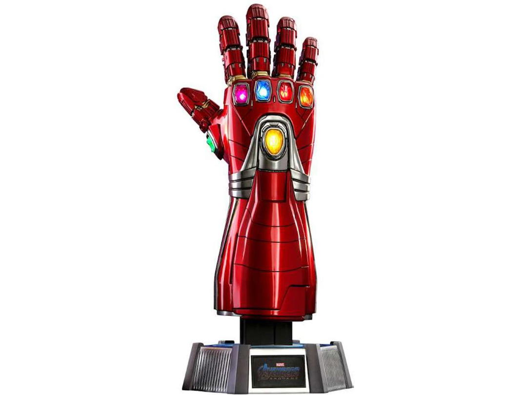 Hot Toys Hot Toys Marvel Avengers Endgame Nano Gauntlet (Stark Version) Full Scale Light-Up Replica Statue