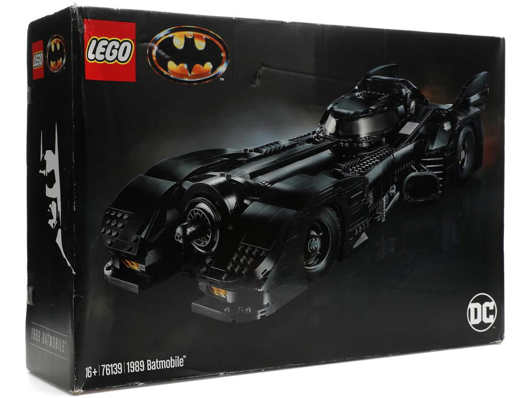 LEGO LEGO DC Batman 1989 Batmobile Set 76139