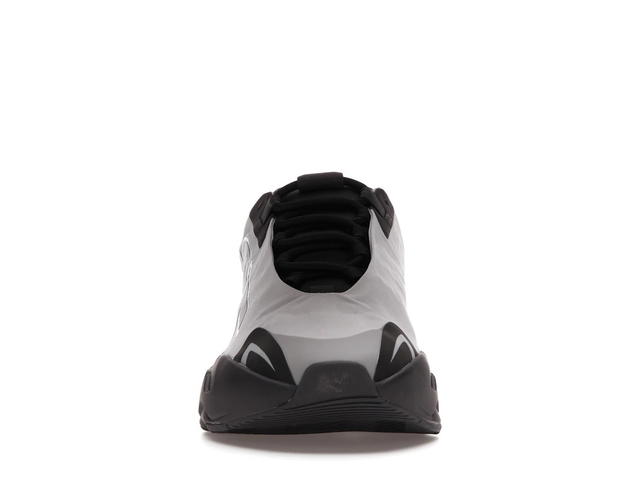 adidas adidas Yeezy Boost 700 MNVN Metallic - view 2