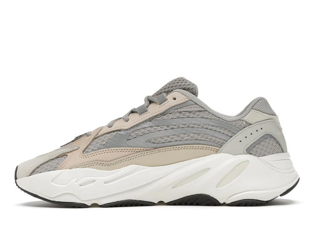 adidas adidas Yeezy Boost 700 V2 Cream - view 3