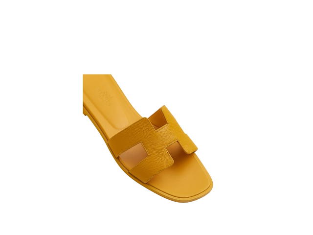 Hermes Hermes Oran Sandal In Epsom Calfskin With Iconic H Cut-Out Jaune Topaze - view 4