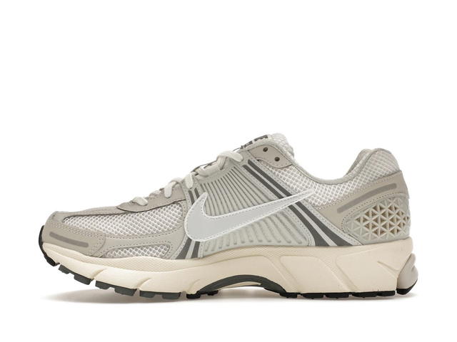 Nike Nike Air Zoom Vomero 5 'Platinum Tint' - view 3