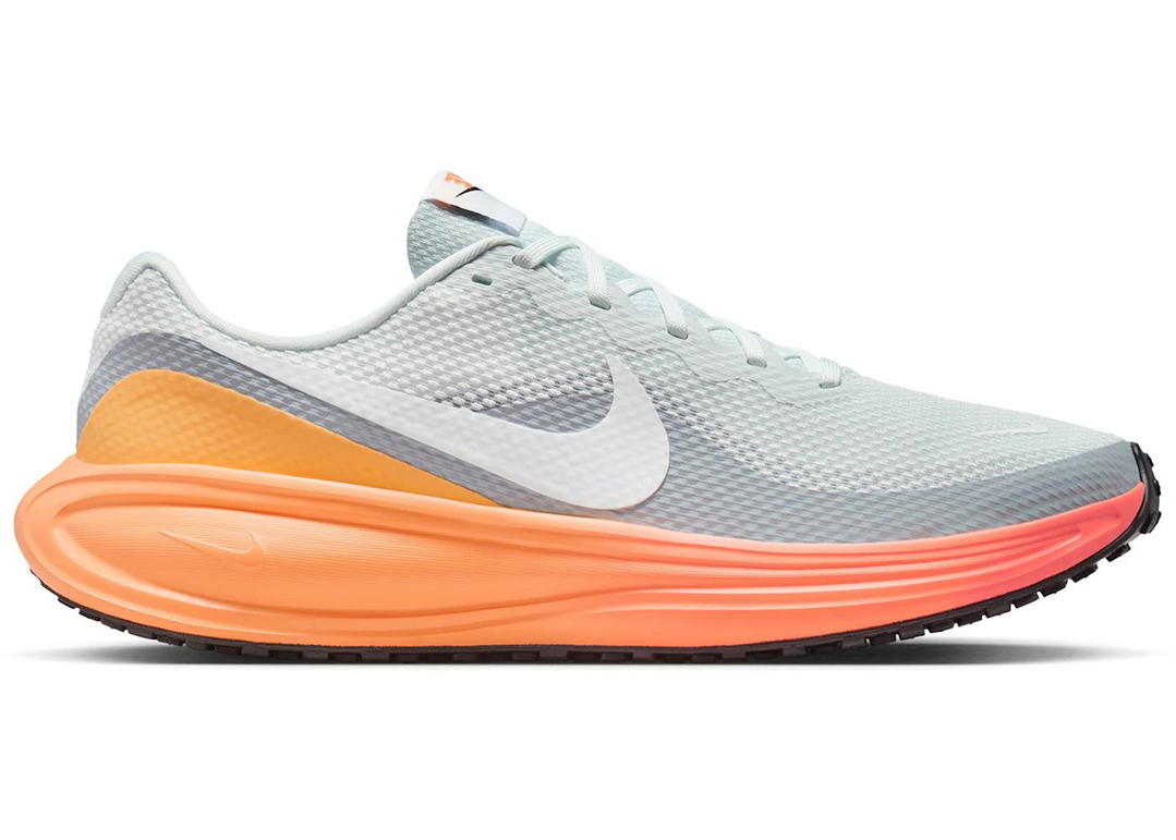 Nike Nike Revolution 8 Off White Grey Topaz Gold