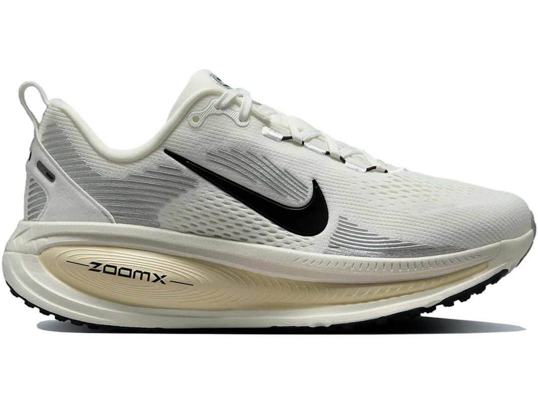 Nike Nike Vomero 18 Summit White Coconut Milk (Women's)