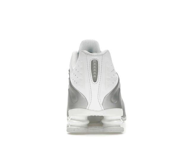 Nike Nike Shox R4 Metallic Silver - view 4