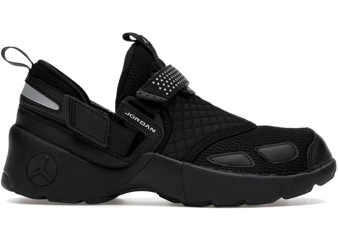 Jordan Jordan Trunner LX Triple Black (Women's)