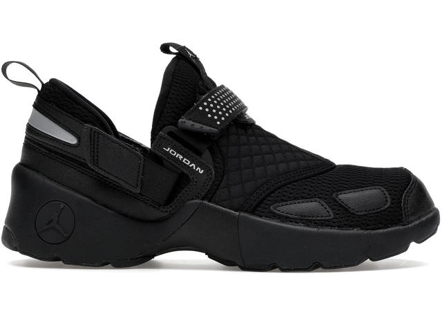 Jordan Jordan Trunner LX Triple Black (Women's) - view 1