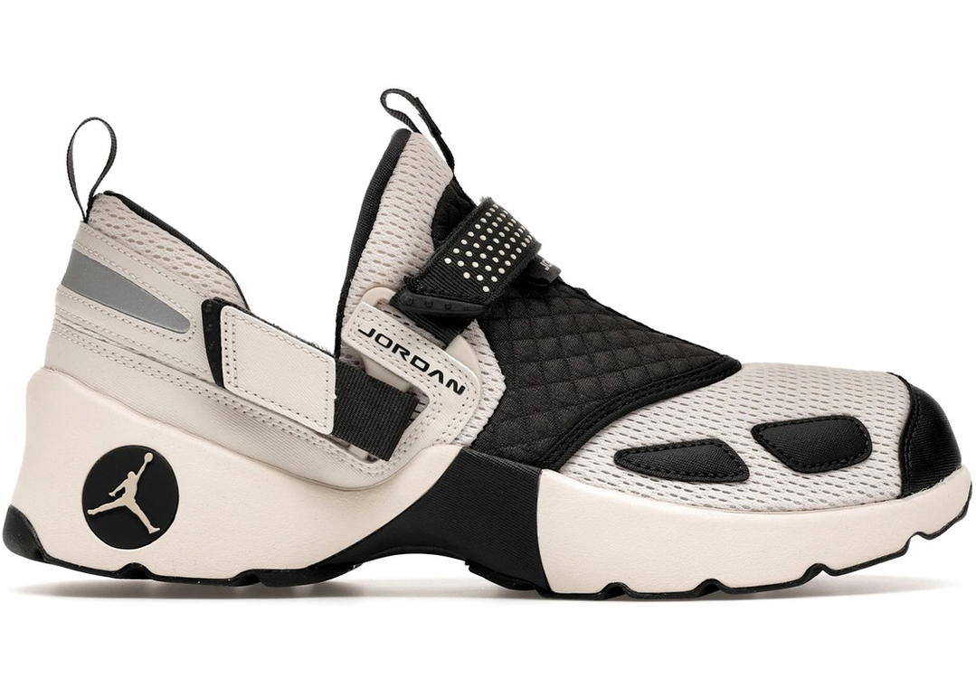 Jordan Jordan Trunner LX Light Orewood Brown (Women's)