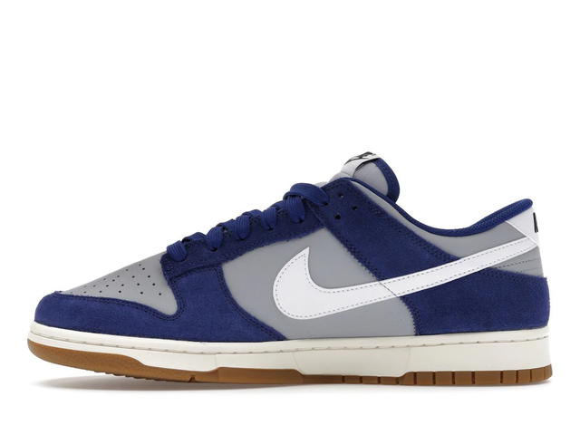 Nike Nike Dunk Low Retro SE Deep Royal Blue Gum - view 3