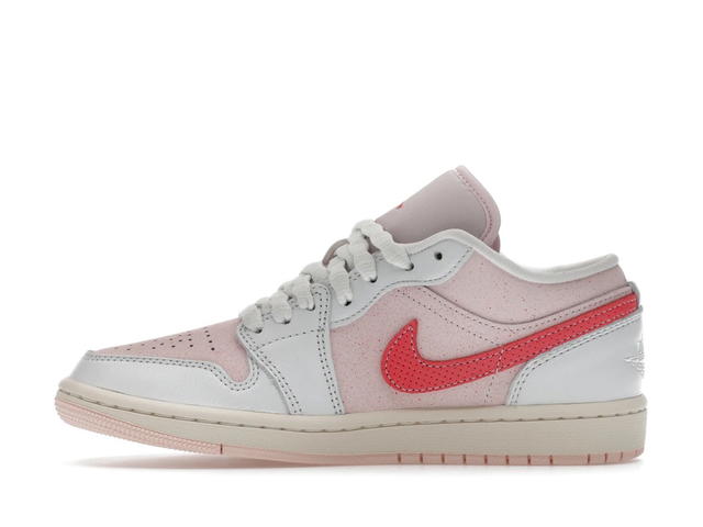 Jordan Jordan 1 Low SE Strawberry Milkshake (Women's) - view 3