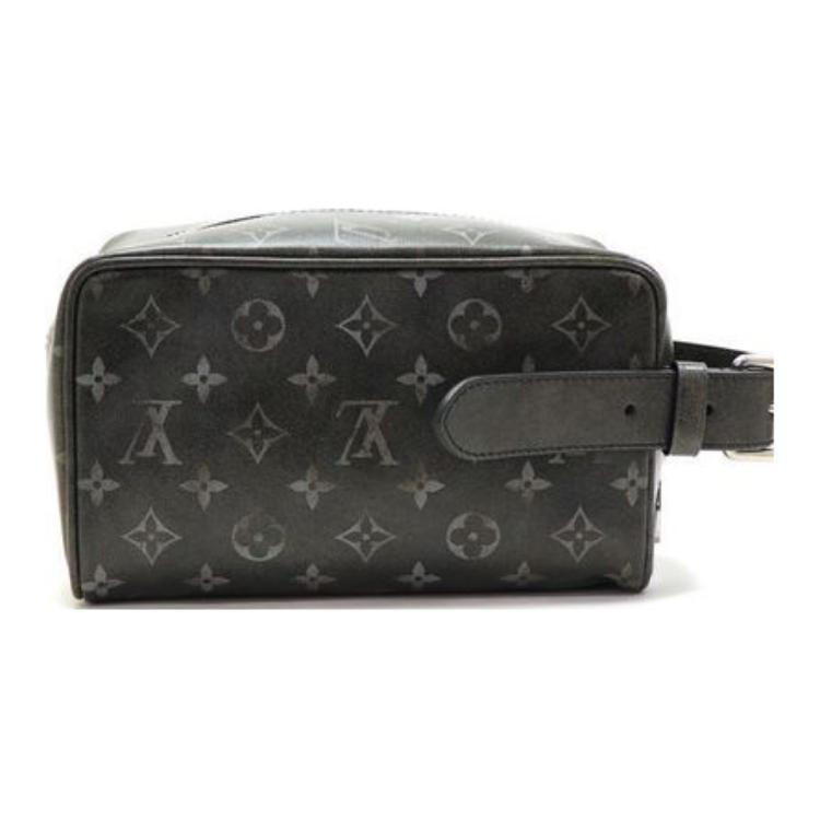 Louis Vuitton Louis Vuitton Locker Dopp Kit