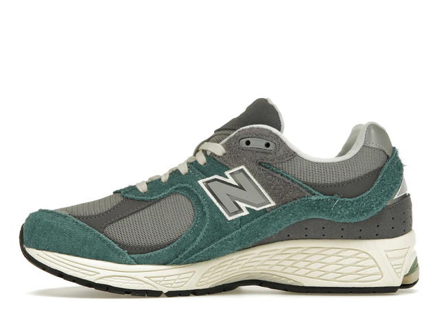 New Balance New Balance 2002R New Spruce Magnet - view 3