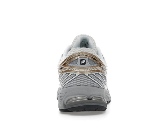 New Balance New Balance 860v2 Sea Salt Gold Metallic - view 4