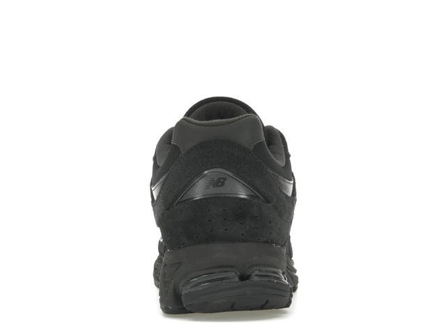 New Balance New Balance 2002R Triple Black Suede - view 4