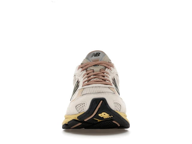 New Balance New Balance 2010 Rose Beige - view 2