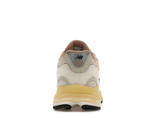 New Balance New Balance 2010 Rose Beige - view 4