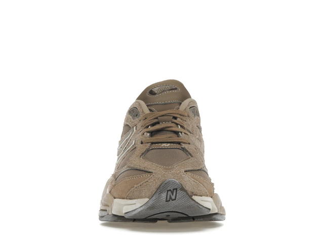 New Balance New Balance 9060 Mushroom Timberwolf - view 2