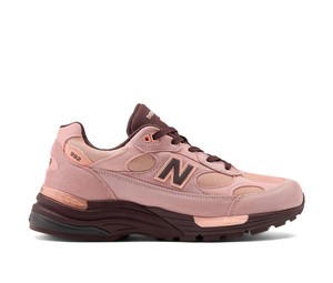 Buy New Balance 992 MiUSA Pink Chalk at Sasom – Authentic and Ready to Ship