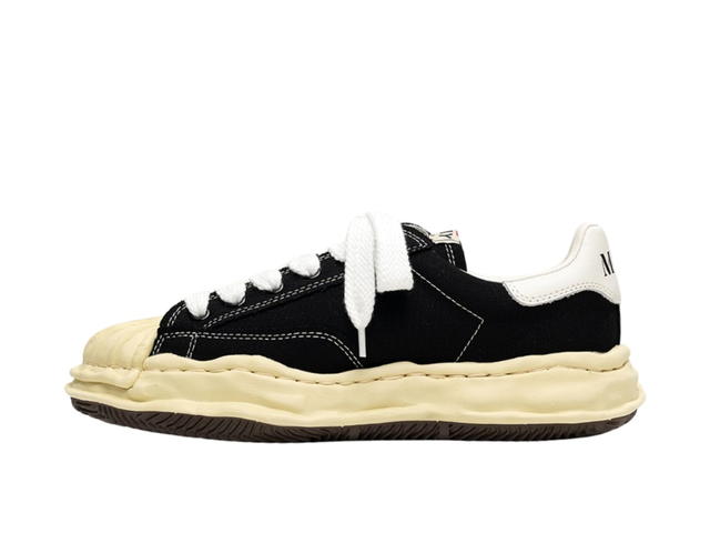 Maison Mihara Yasuhiro Maison Mihara Yasuhiro Blakey VL OG Sole Canvas Low-Top Sneaker Black - view 2