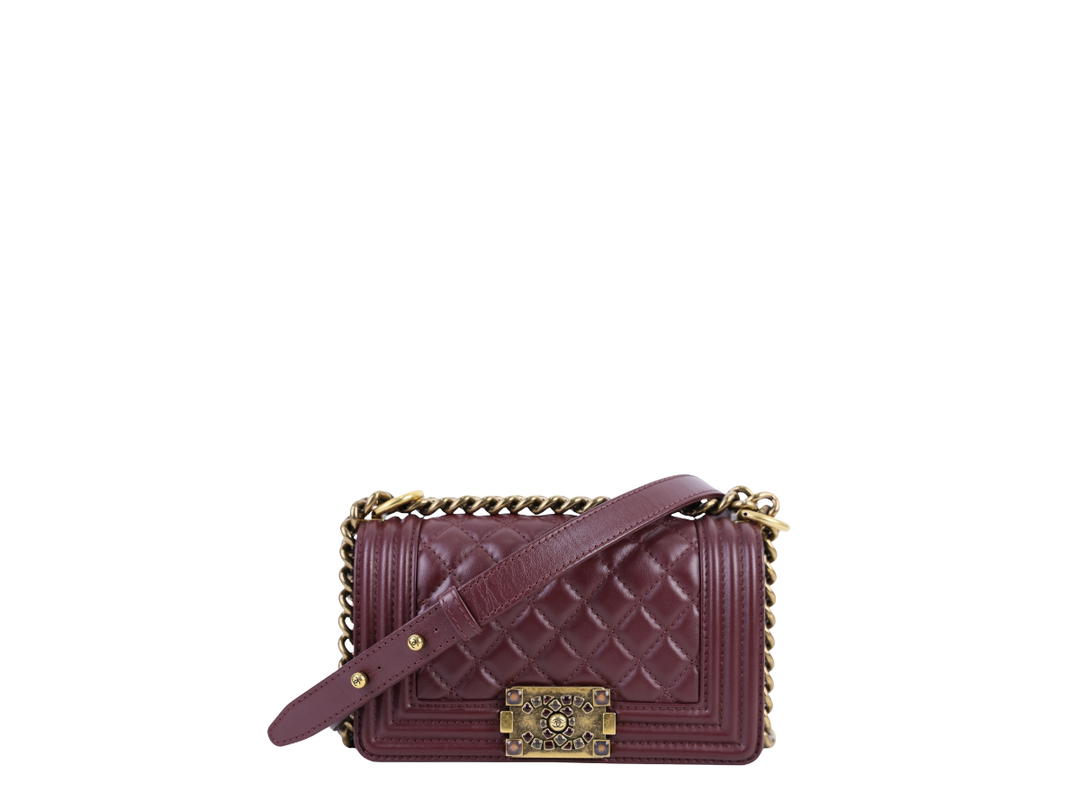 Chanel Chanel Boy 8 Burgundy