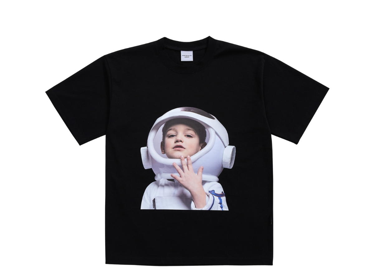 acmé de la vie acmé de la vie Baby Face Short Sleeve T-Shirt Black Astronaut Black