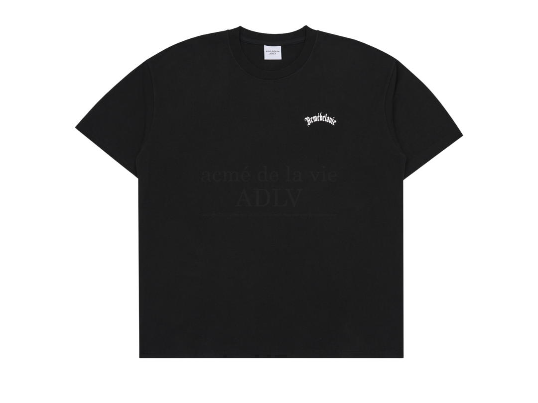 acmé de la vie acmé de la vie x Lisa Gold Chain Bear Doll Short Sleeve T-shirt Black
