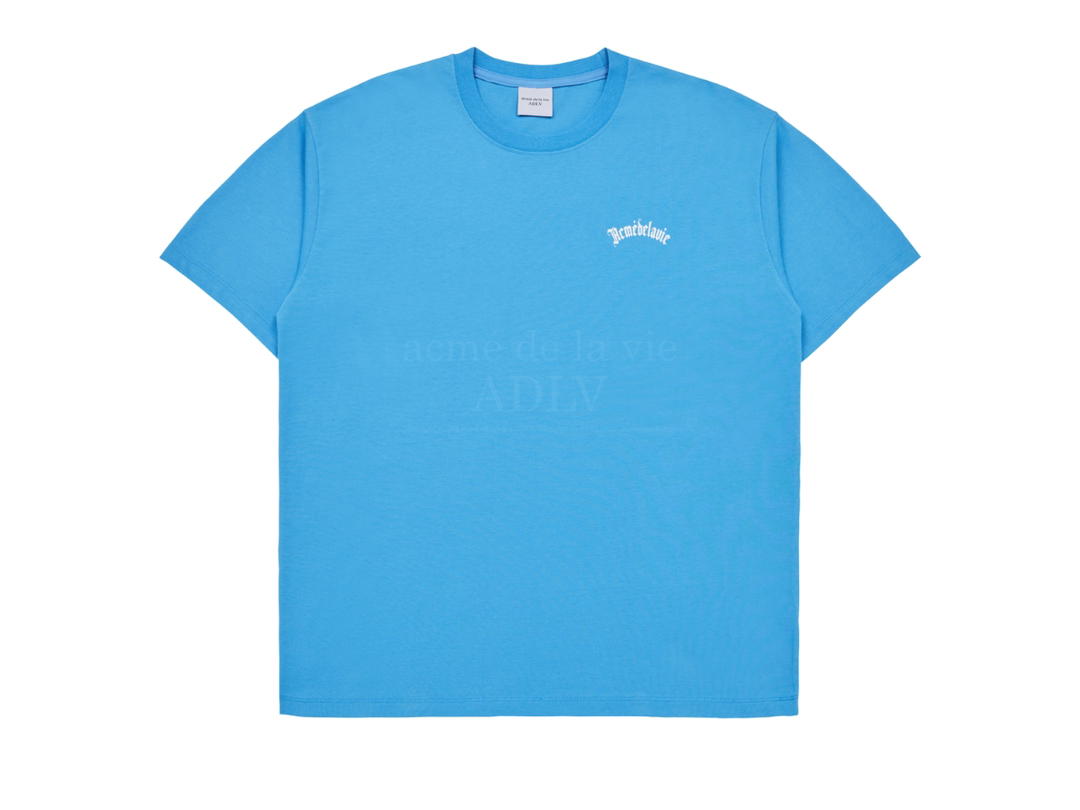 acmé de la vie acmé de la vie x Lisa Gold Chain Bear Doll Short Sleeve T-shirt Blue