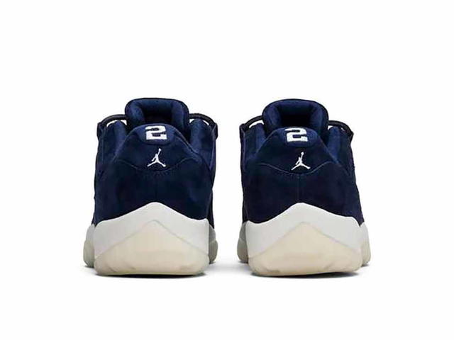 Jordan Jordan 11 Retro Low Derek Jeter RE2PECT - view 4