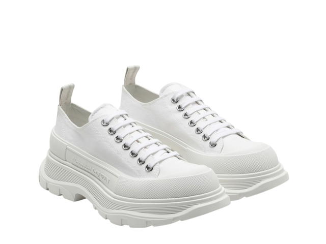 Alexander McQueen Alexander McQueen Tread Slick Low Lace Up White White - view 2